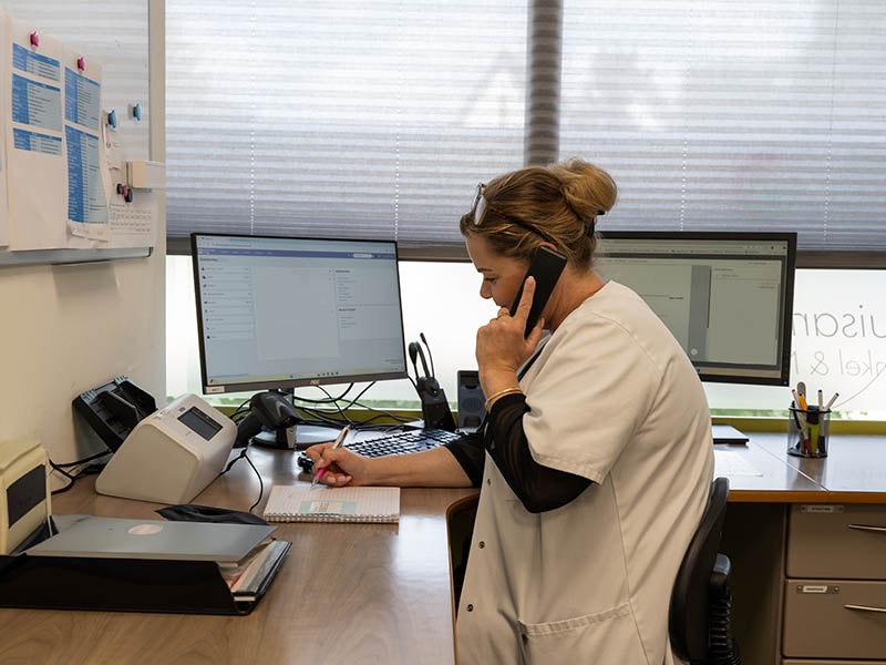 Assistente aan het werk